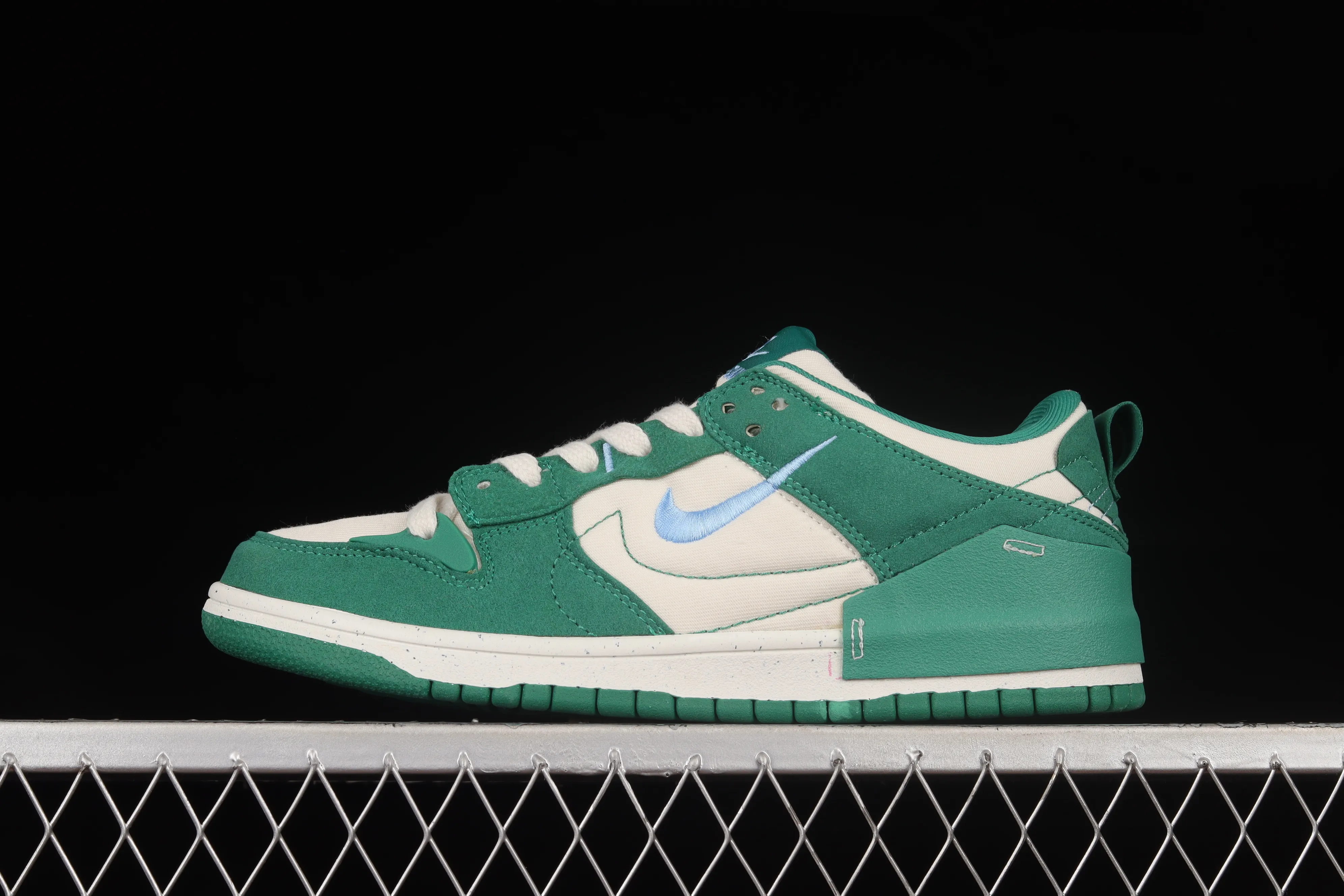 All categories Nk SB Dunk series Nk SB Dunk Low low-top sneakers Nk Dunk Low Disrupt 2 "Desert Bronze" New deconstructed style lightweight dunk low-top casual sports skateboard shoes DH4402-001